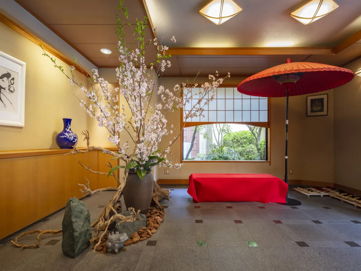 京都祇園の料理旅館 花楽