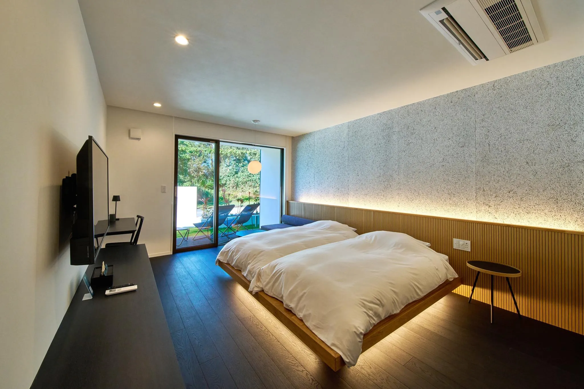 ”LUXE TECH VILLA ASHITOKU