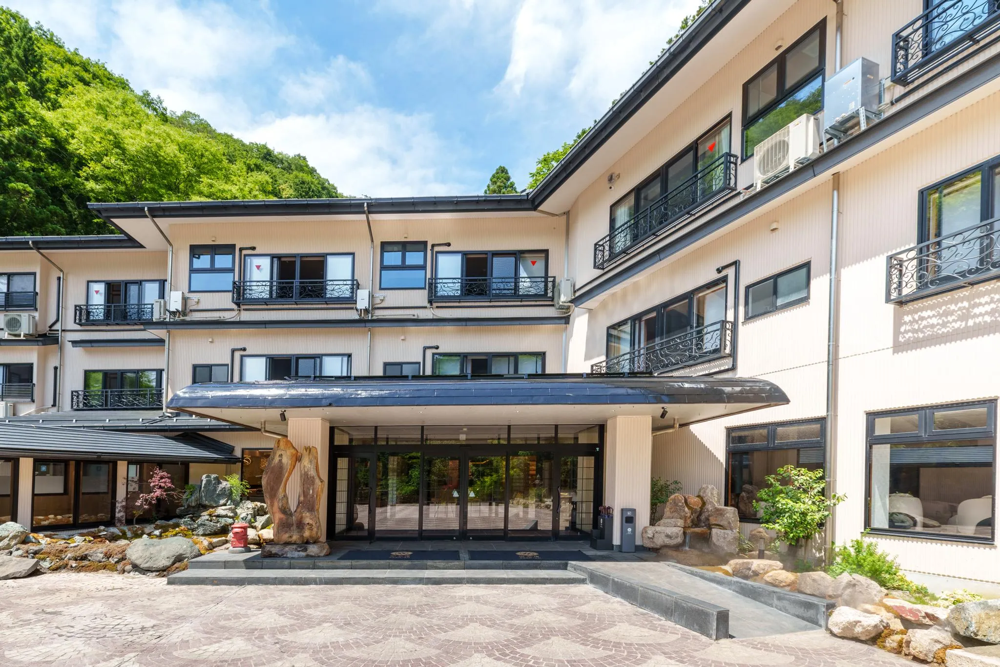 積翠寺温泉古湯坊坐忘庵