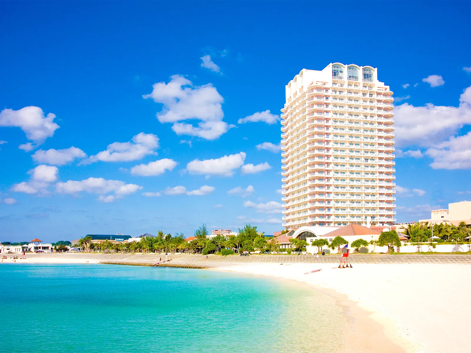 ザ・ビーチタワー沖縄（共立リゾート）の宿泊予約はRelux（リラックス）