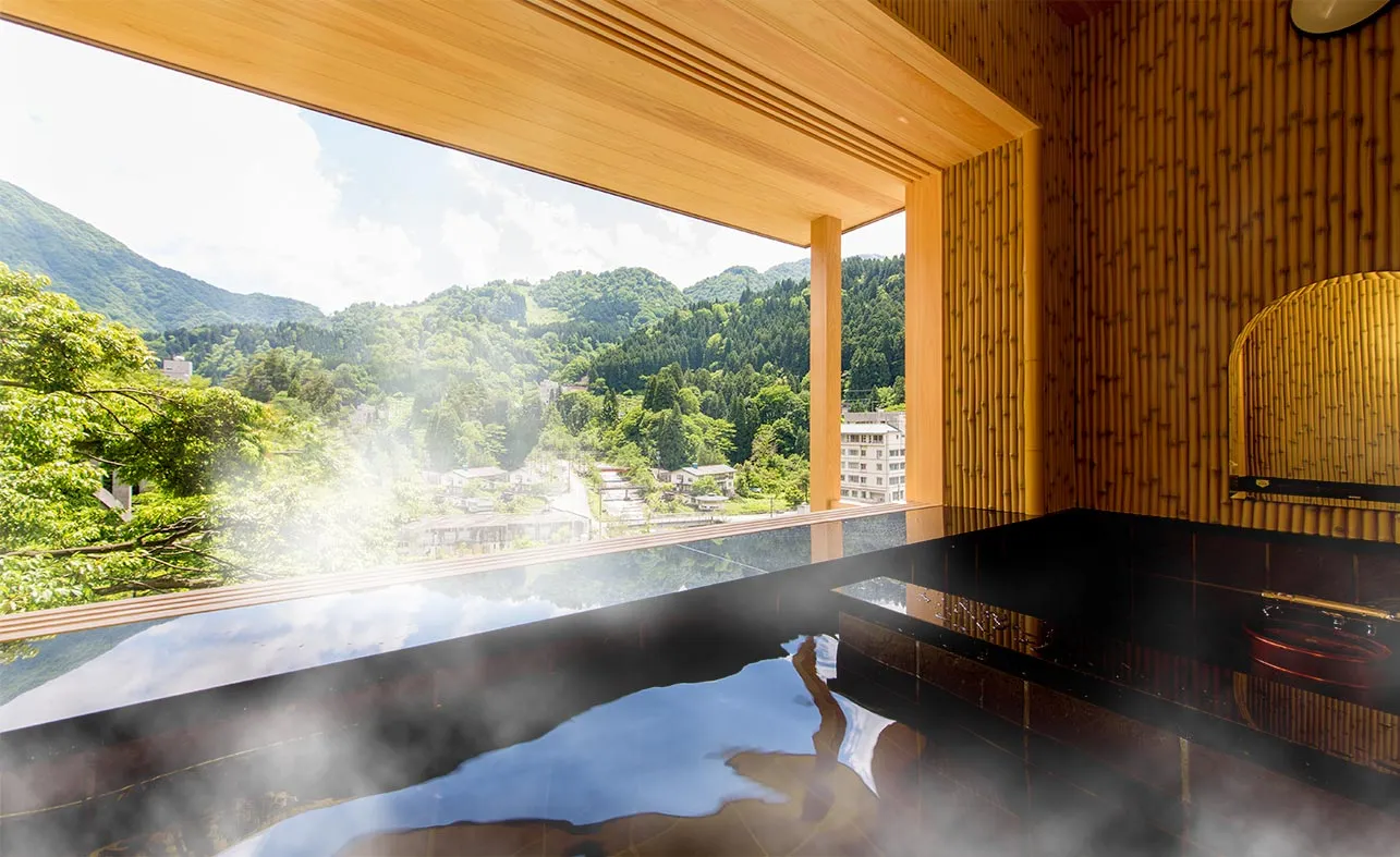 人気の露天付客室と富山の旬菜美味 宇奈月温泉 サン柳亭