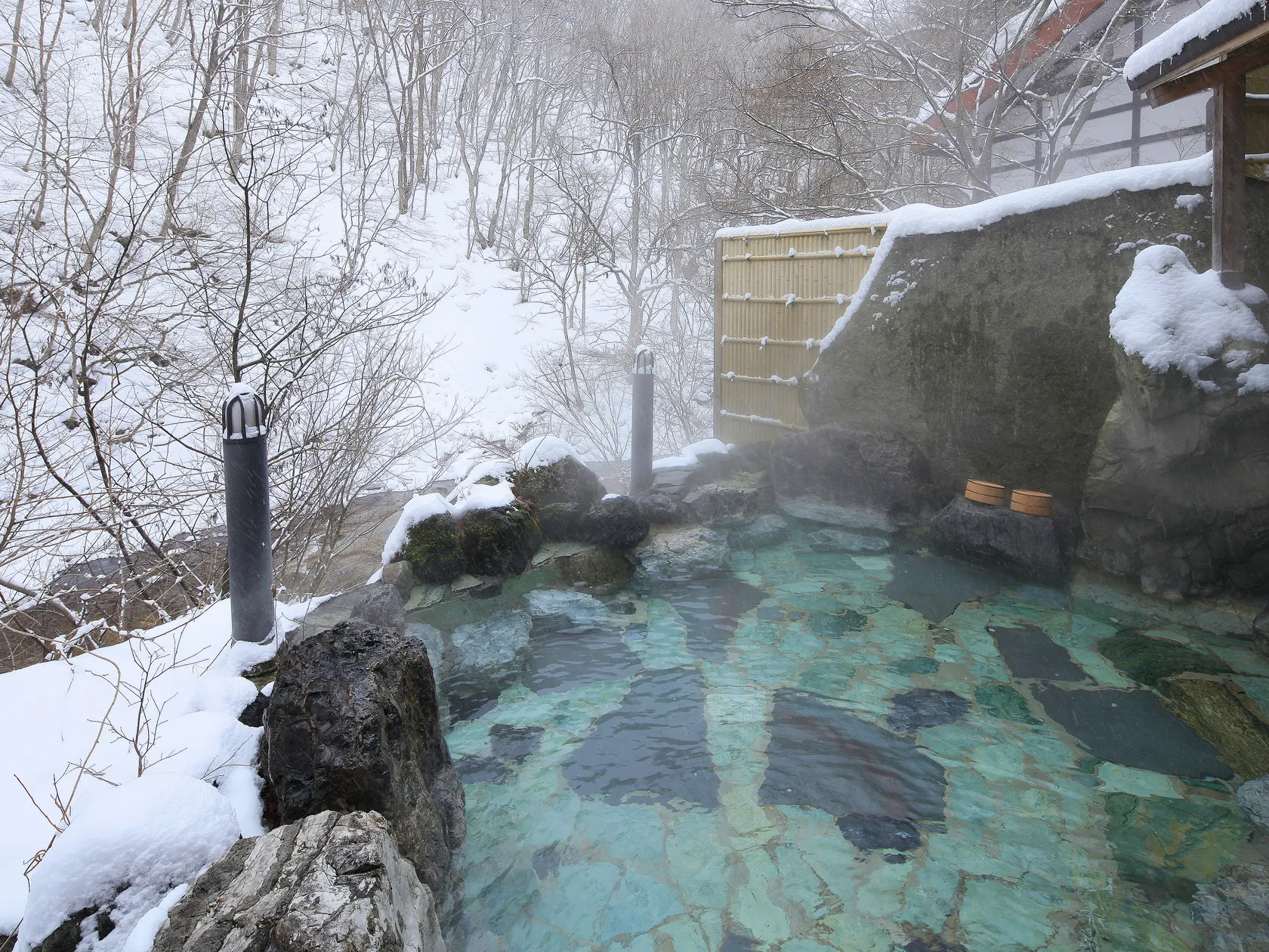 湯西川温泉 彩り湯かしき 花と華