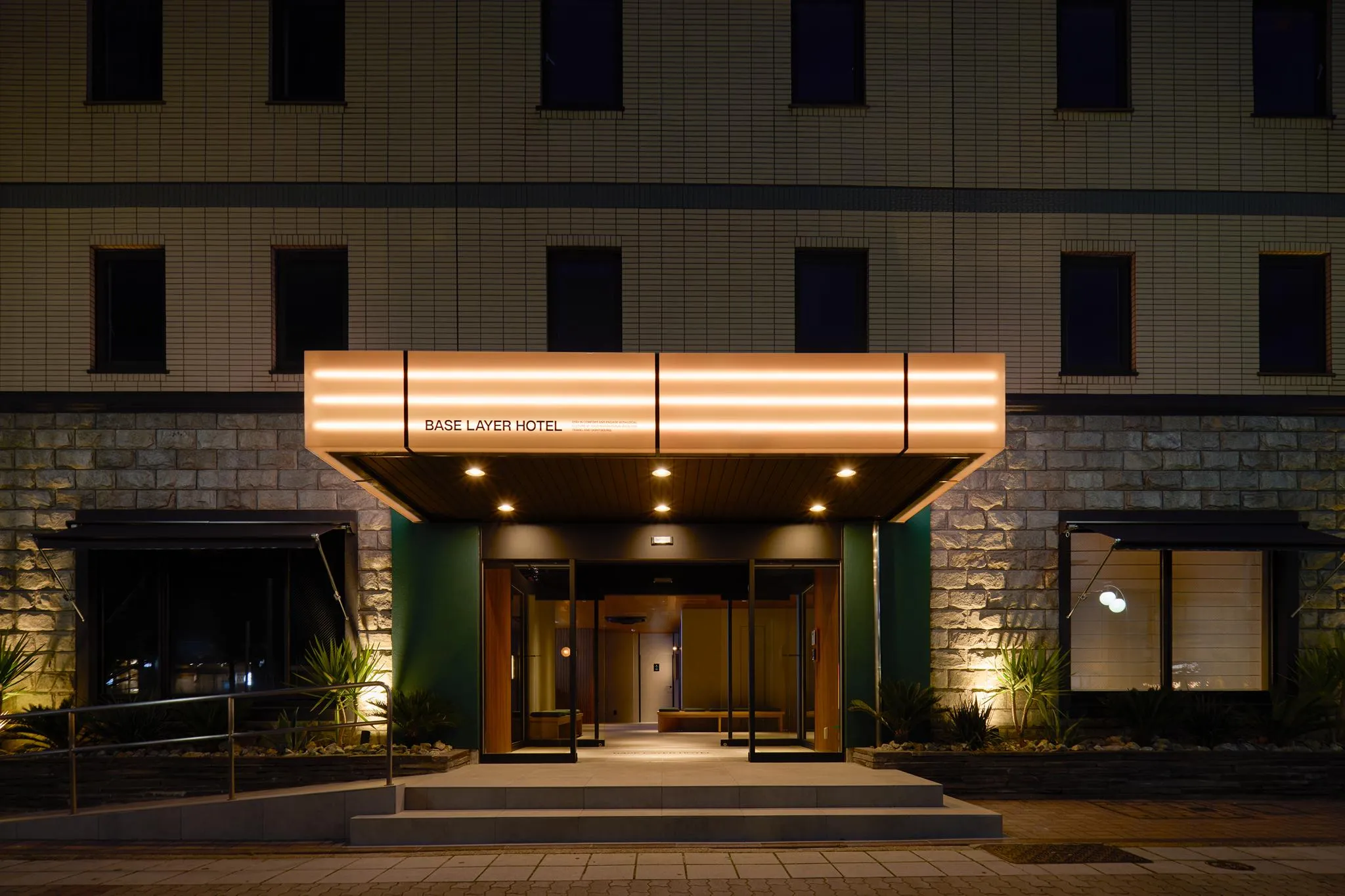 BASE LAYER HOTEL 名古屋錦