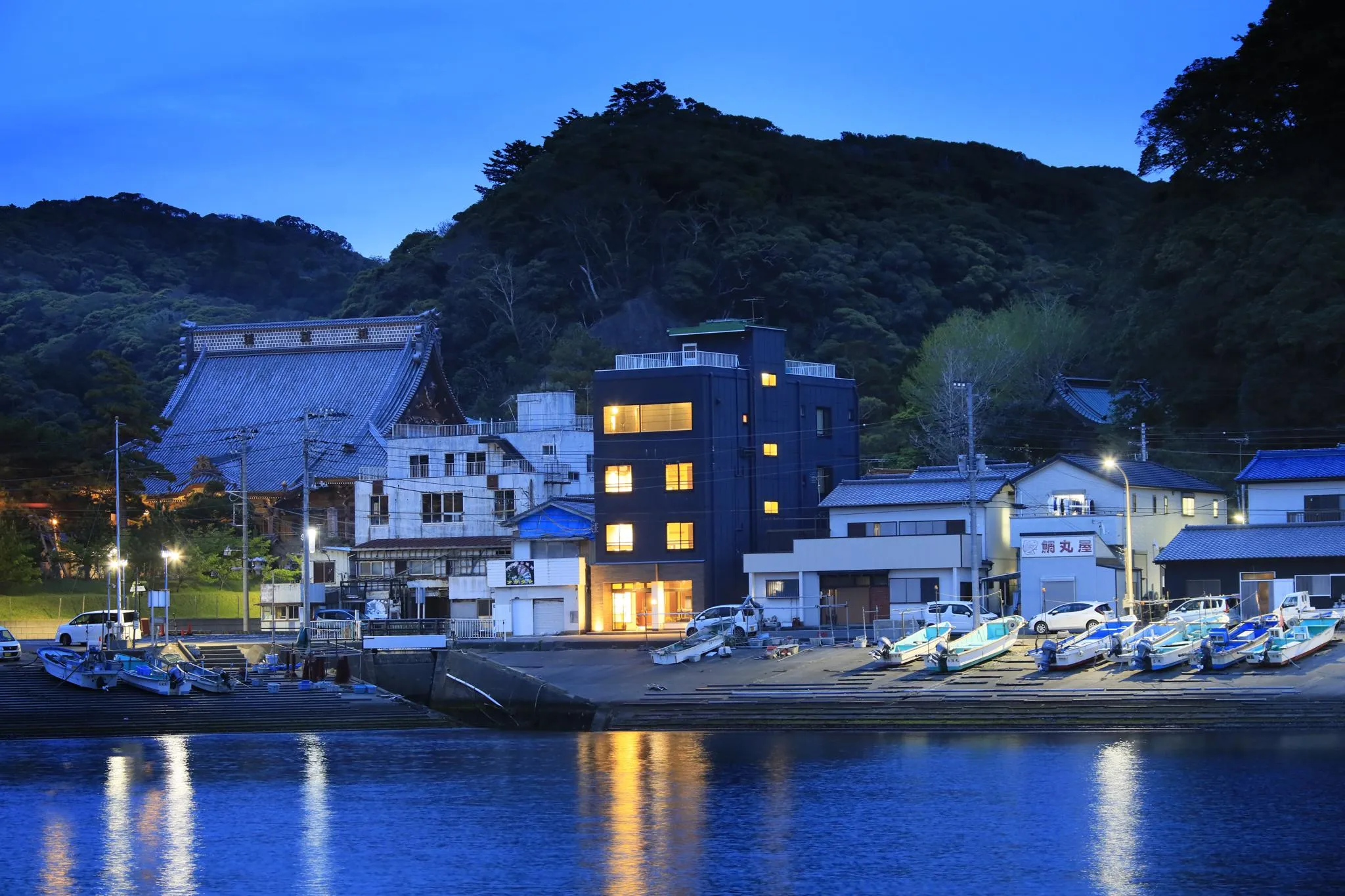 海鮮問屋の宿 くろしお