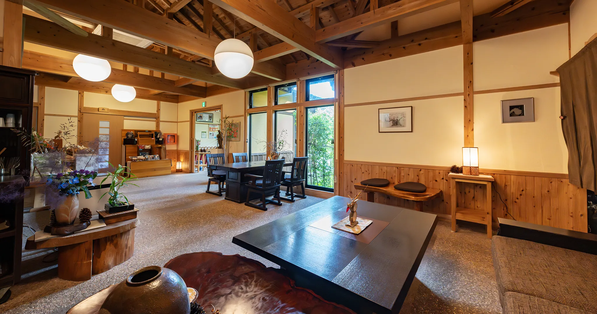 そのぎ茶温泉 里山の湯宿 つわぶきの花