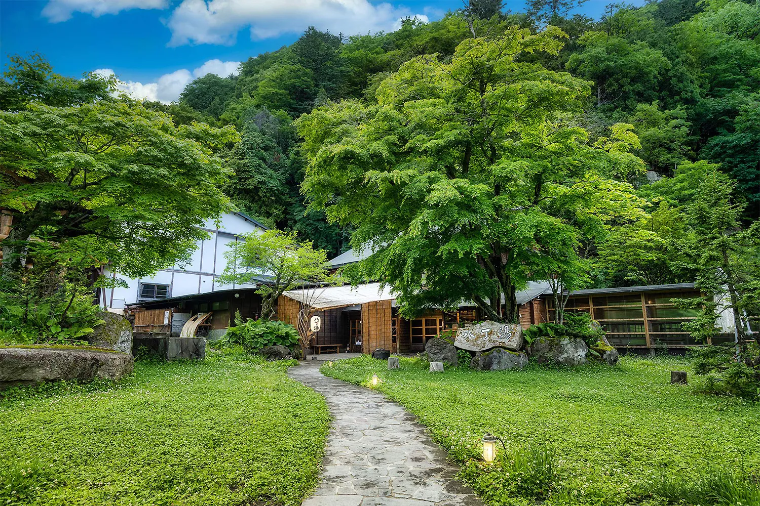 奥鬼怒温泉郷 八丁の湯