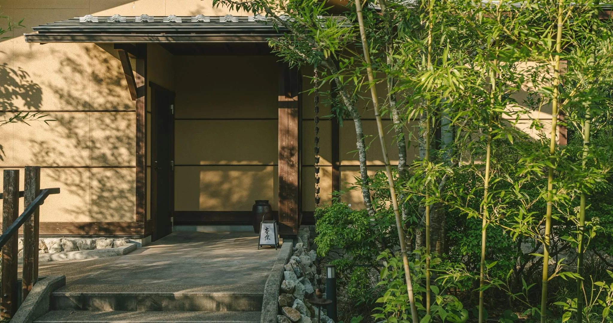 もう一つの京都 雨情草庵の宿泊予約はRelux（リラックス）