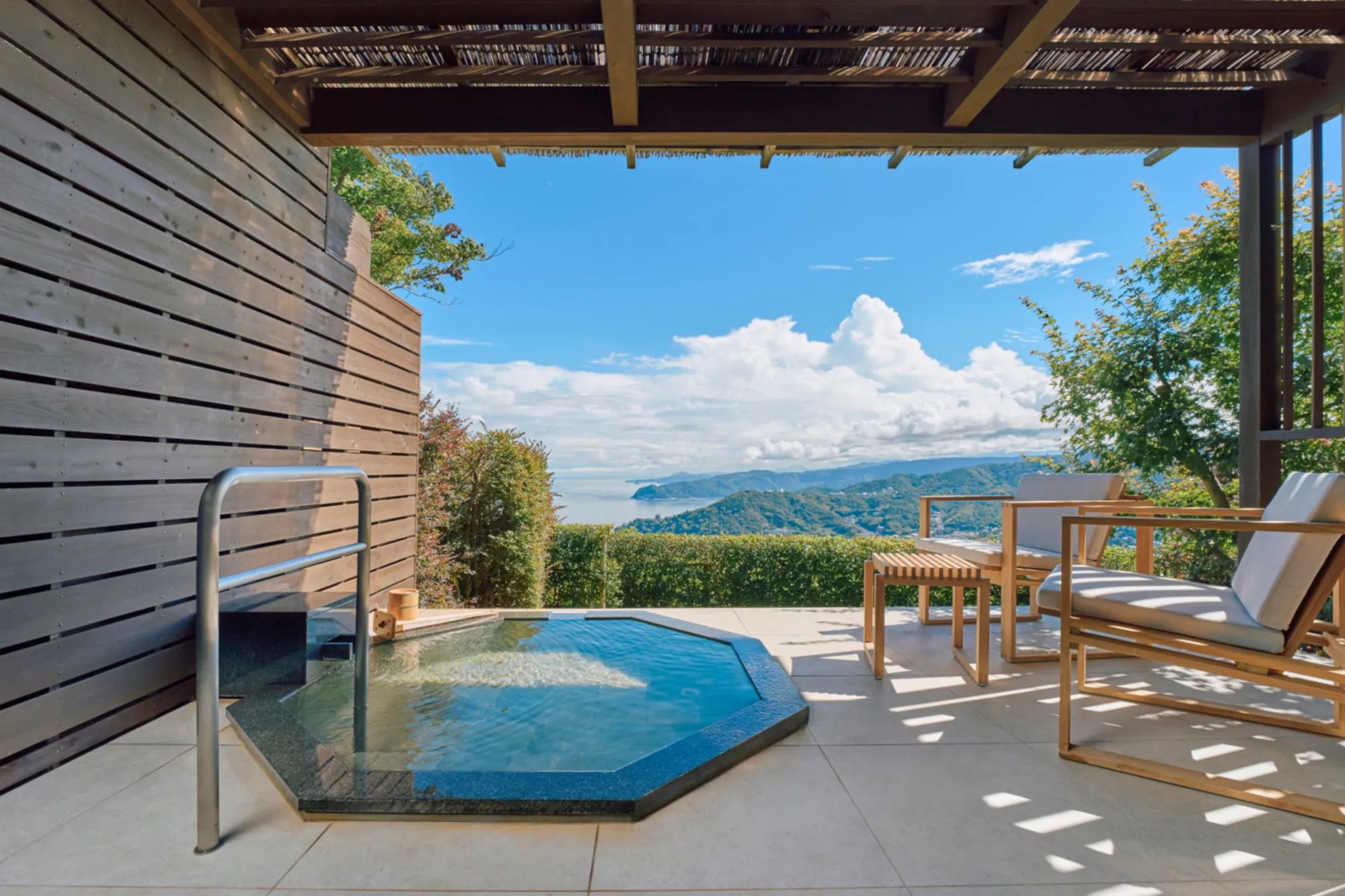 ホテルグランバッハ熱海クレッシェンド