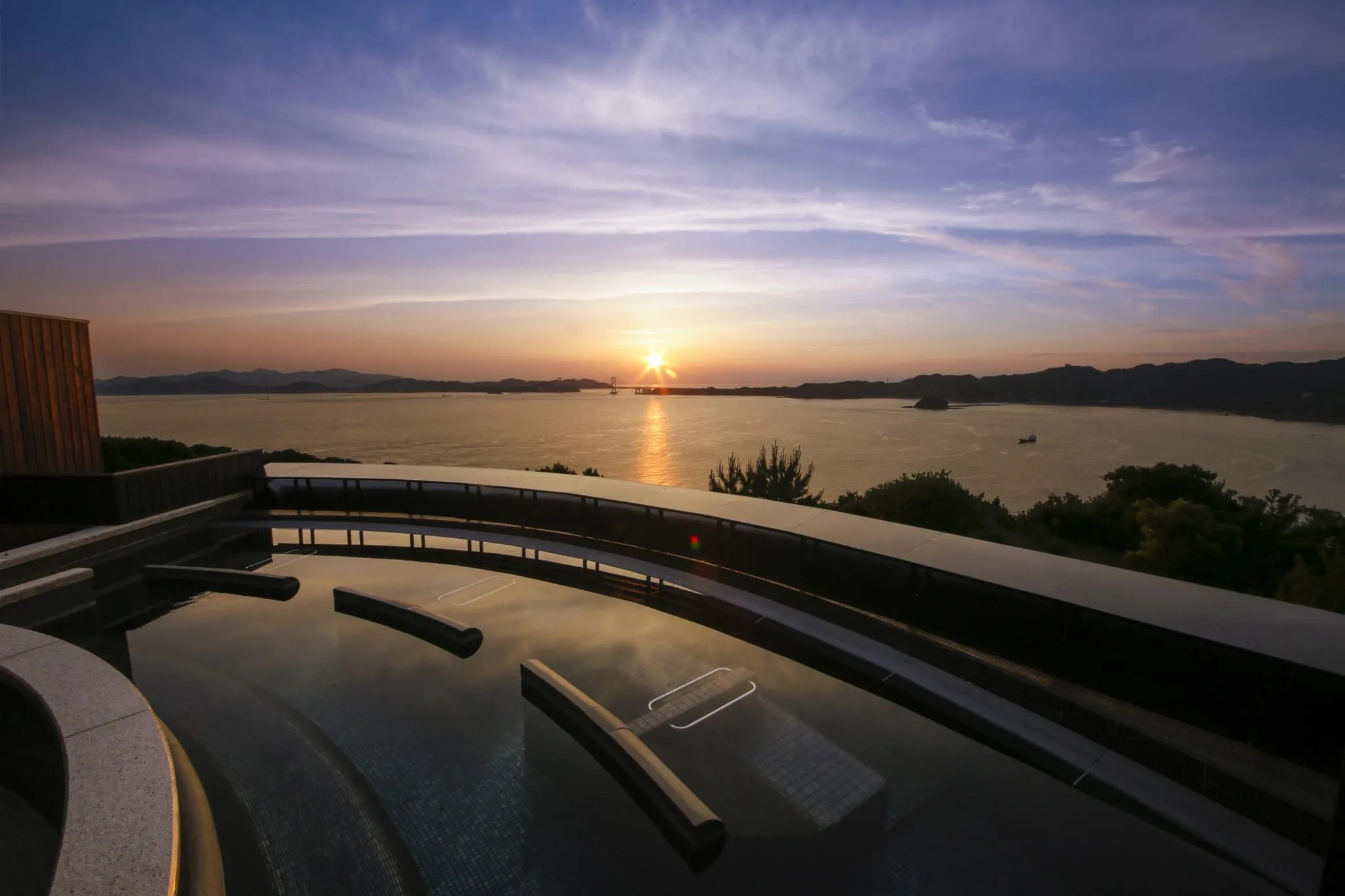 淡路島で一度は泊まりたい！おすすめホテル・旅館13選 - Relux Journal
