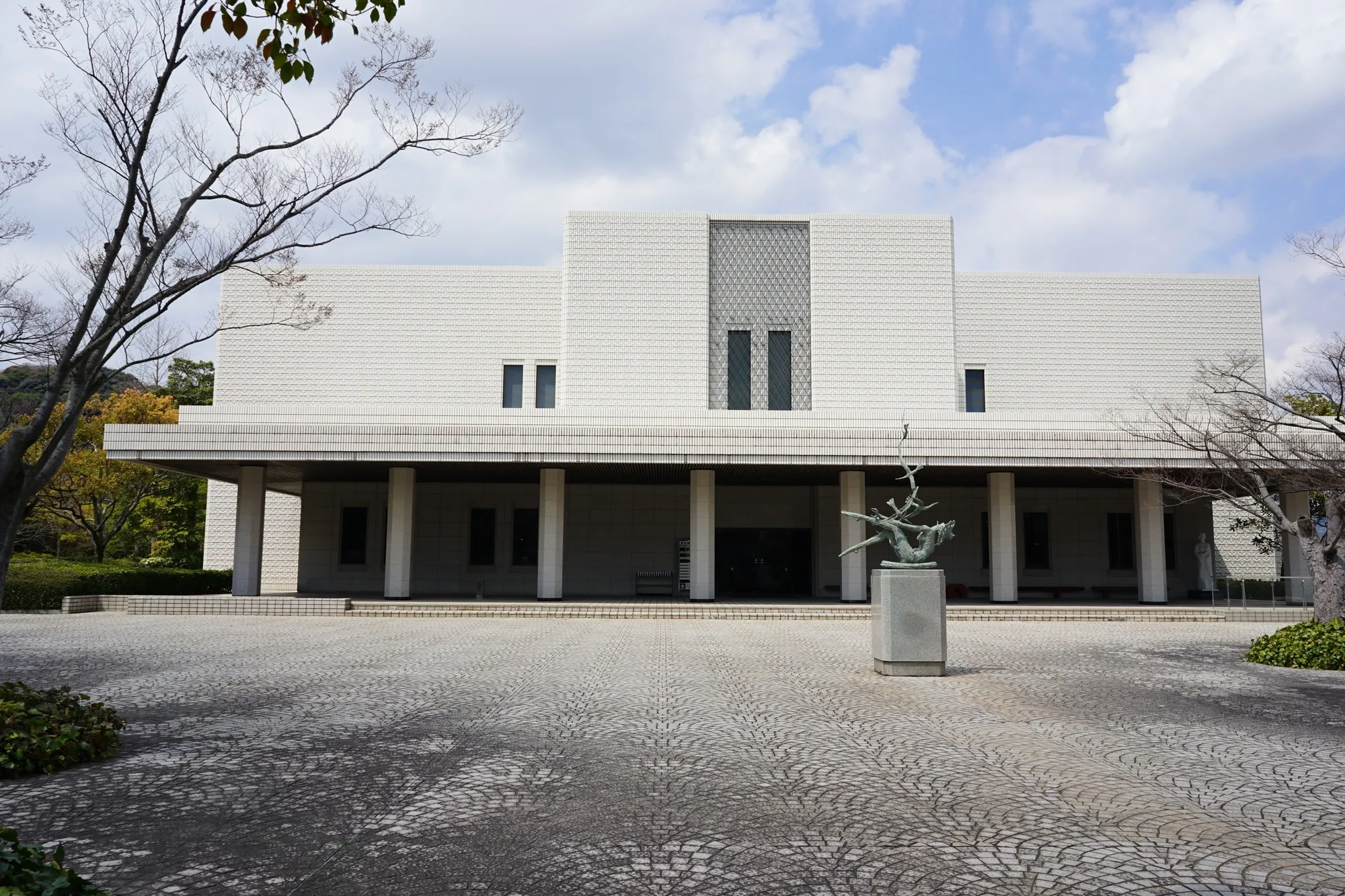 下関市立美術館