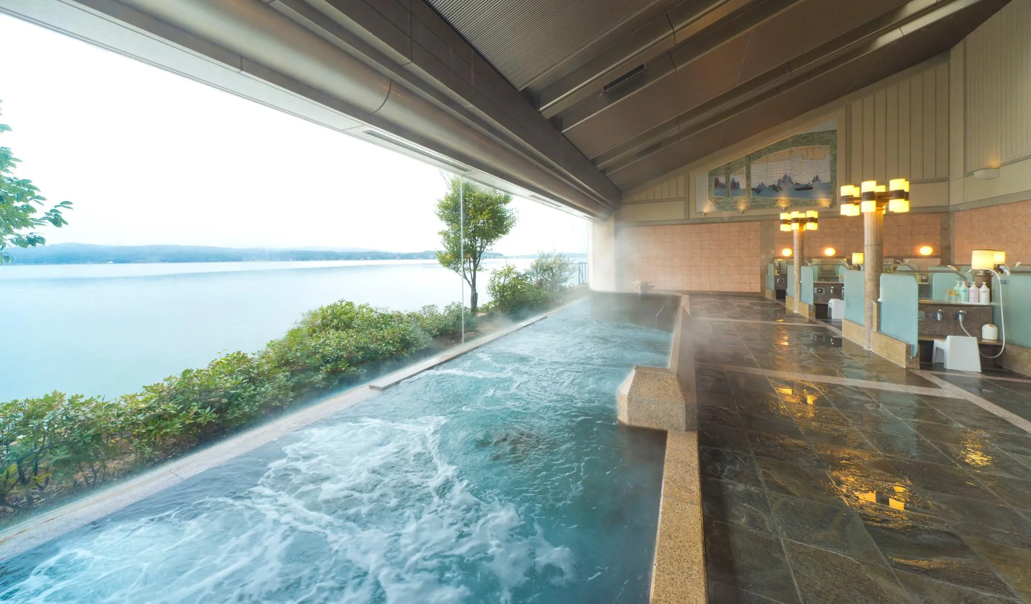 海を眺める湯浴みを 温泉旅館が立ち並ぶ石川県 和倉温泉の人気旅館7選 Relux Journal