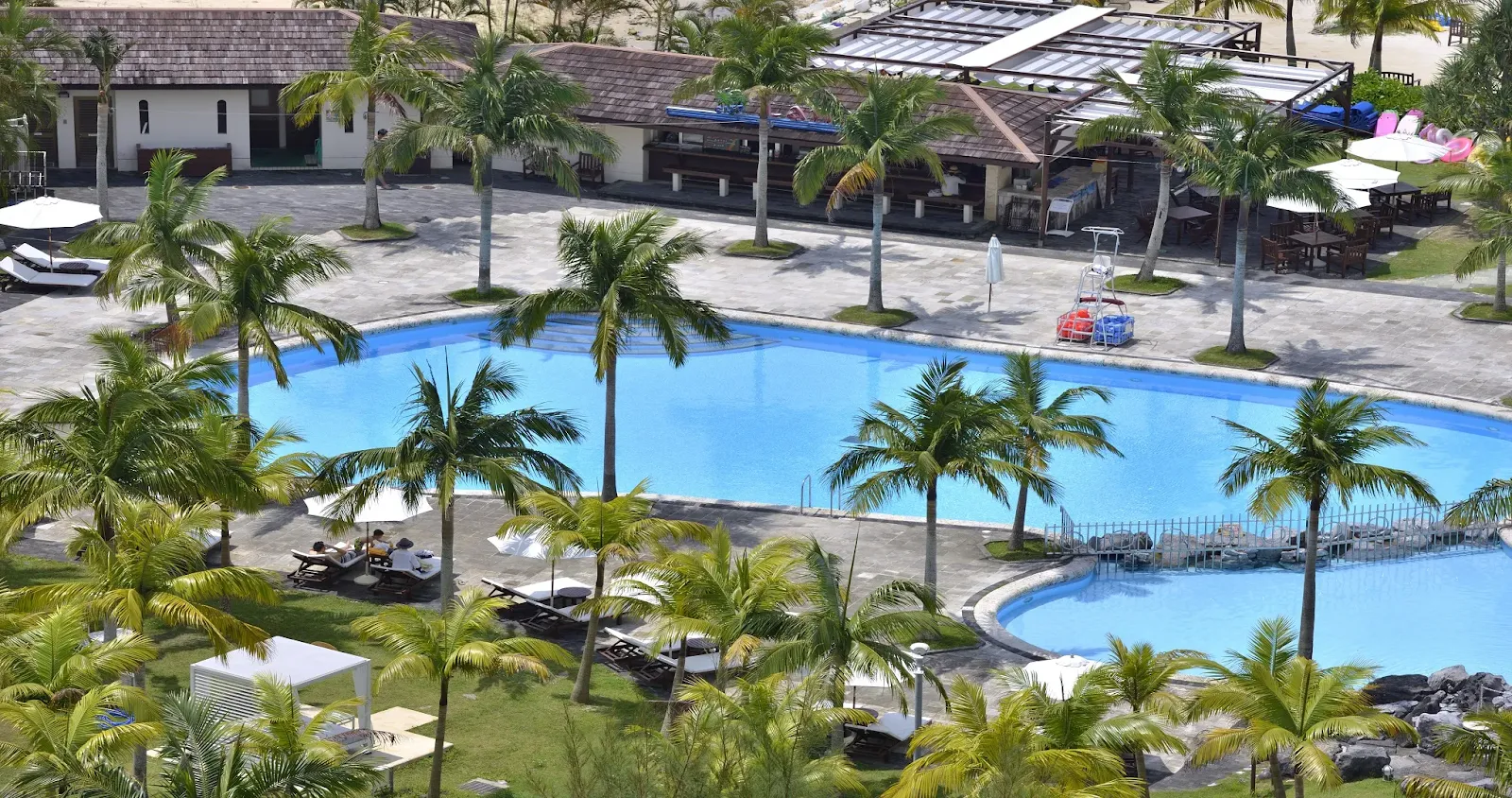 親子で楽しむ沖縄のプール付きホテル12選