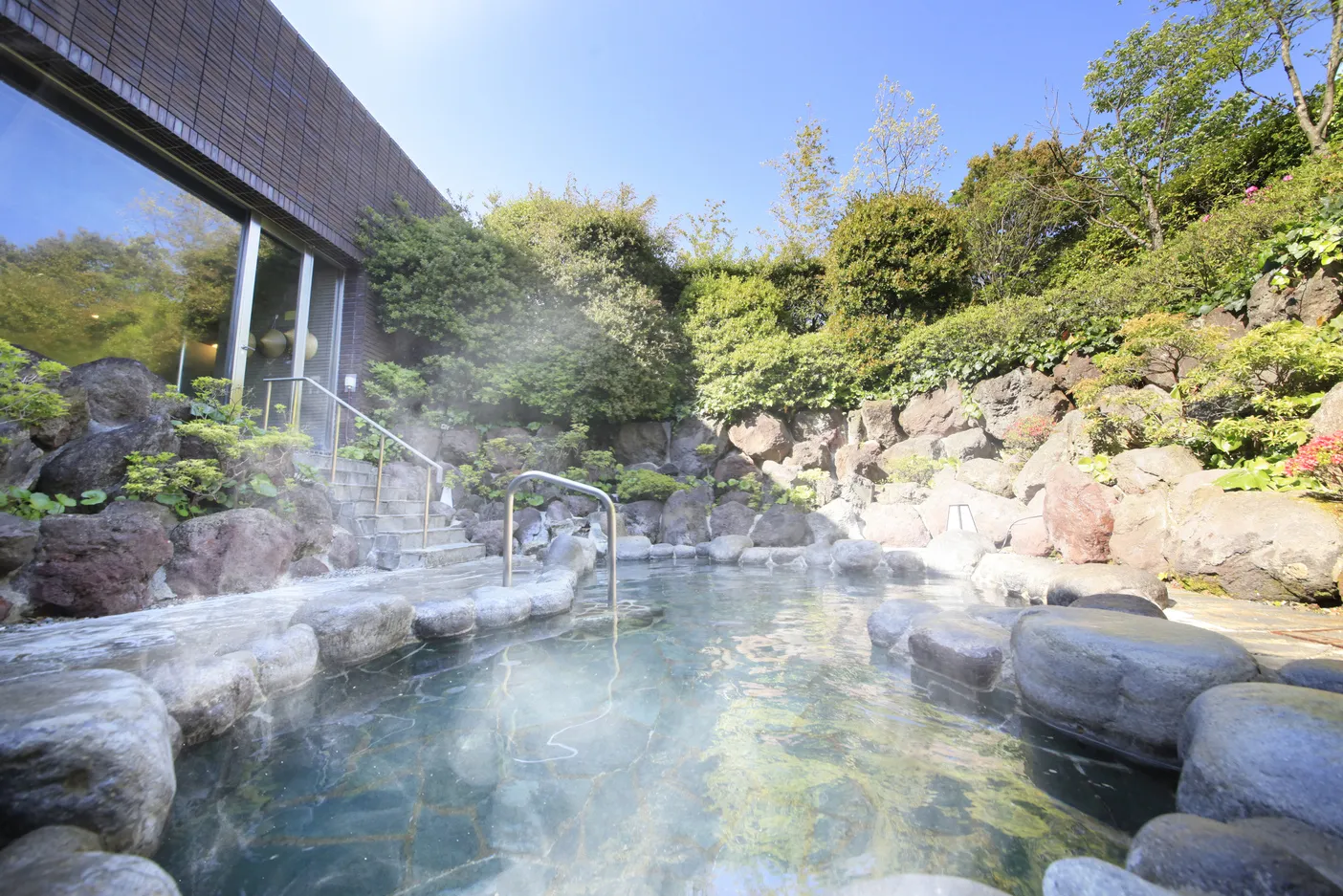 ソラトニワ熱海伊豆山(旧 ゆとりろ熱海)