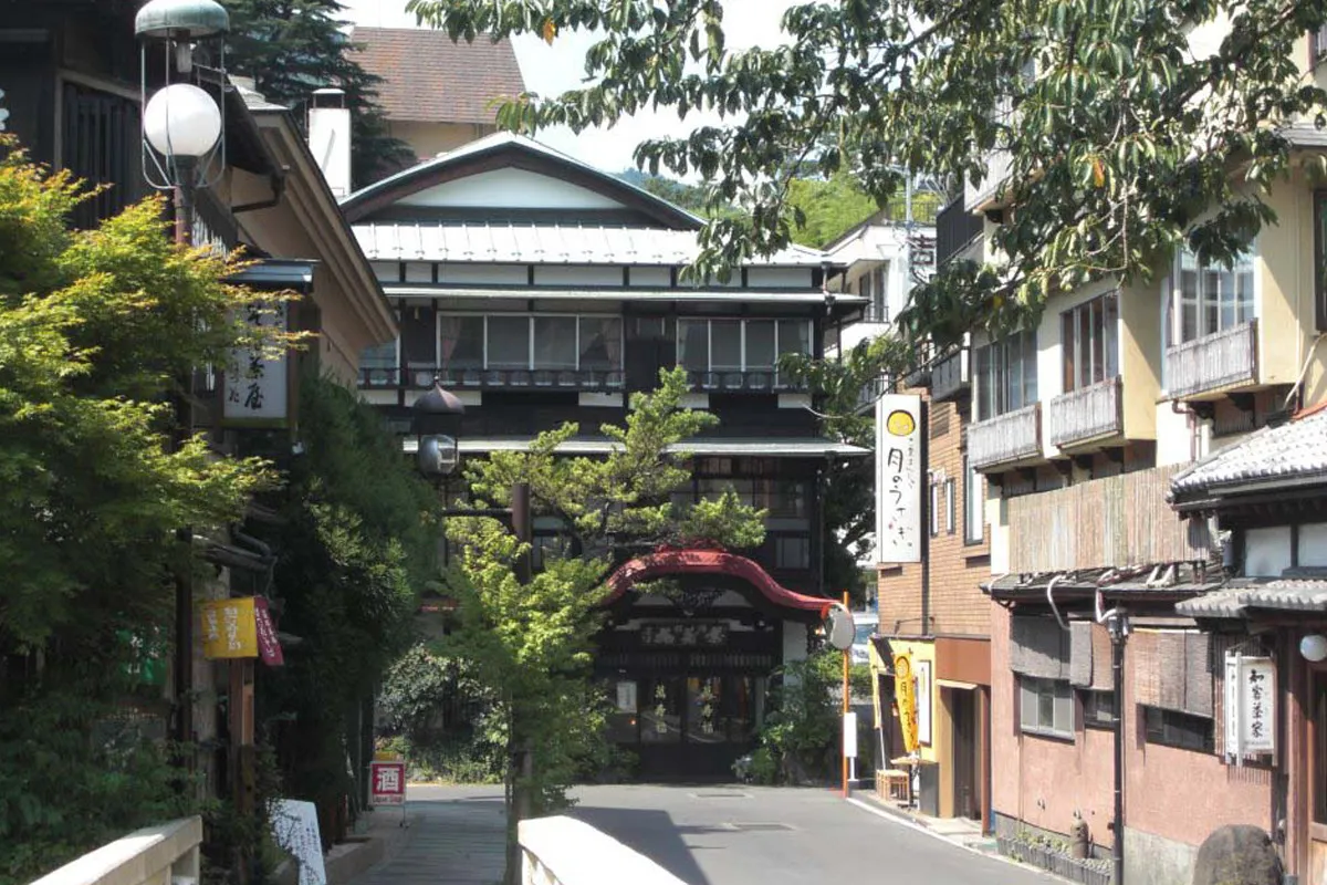 箱根湯本駅