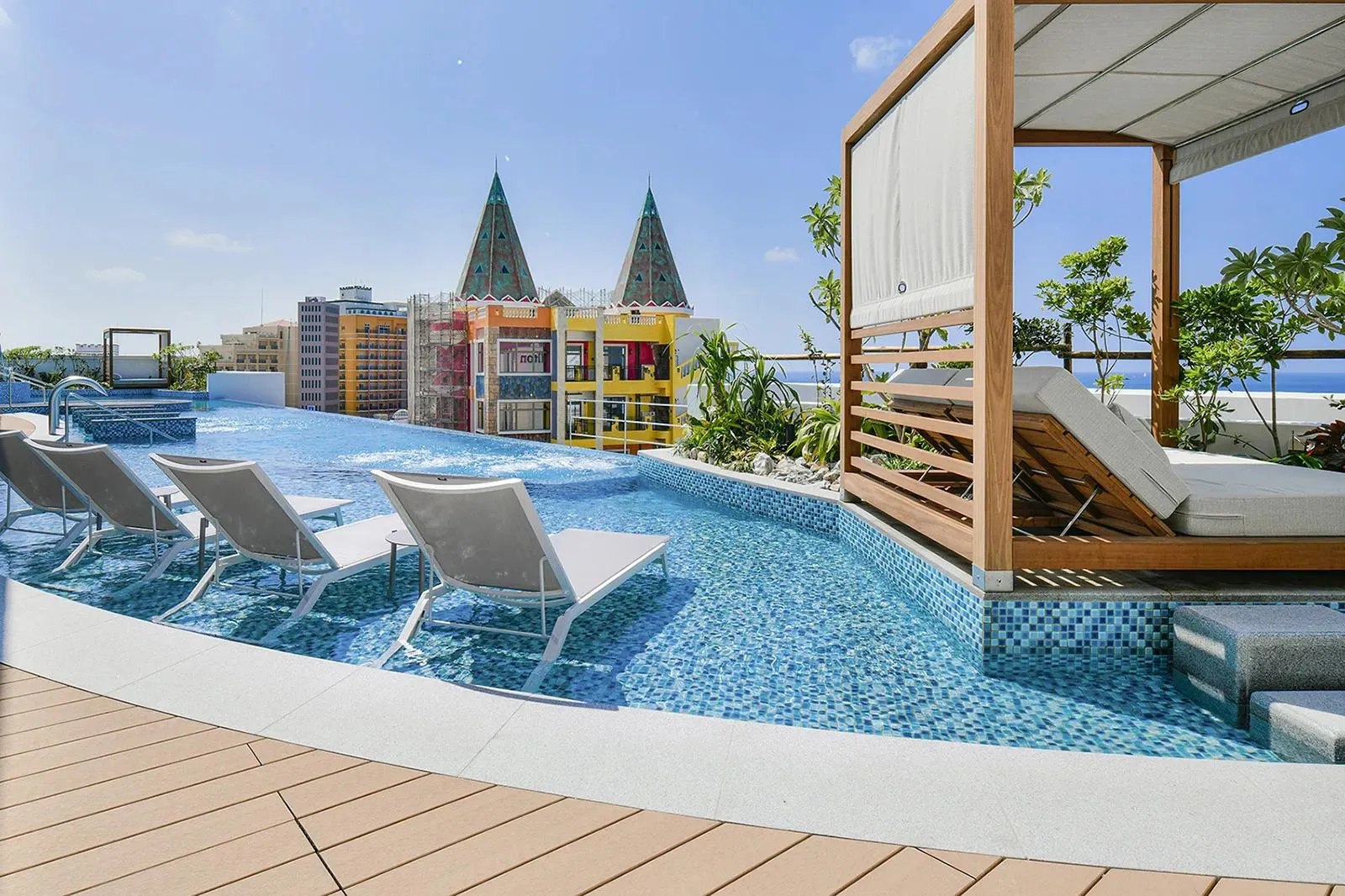 レクー沖縄北谷 スパ＆リゾート