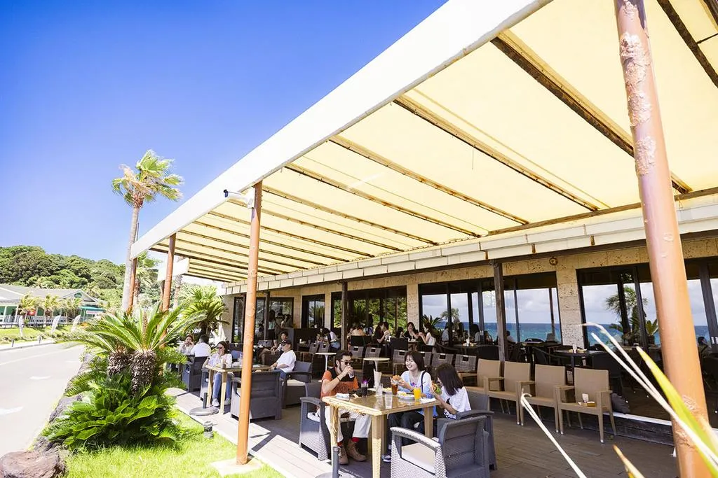 PALM BEACH Restaurant