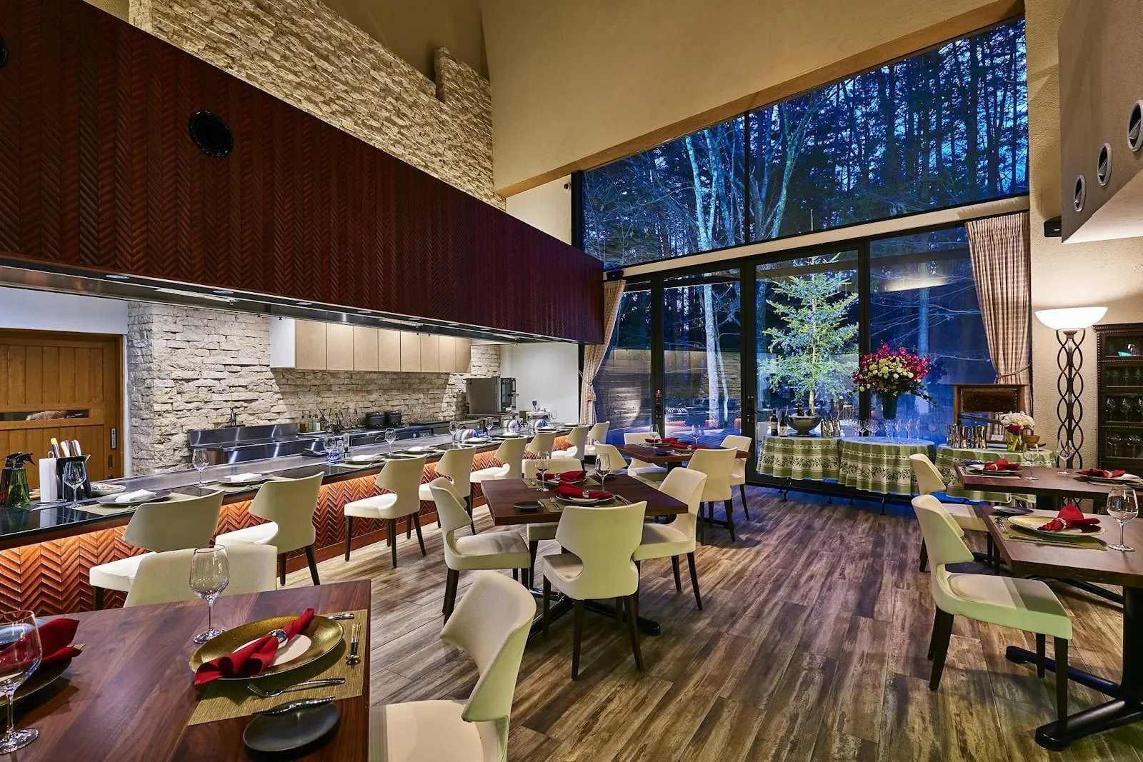 フォレストヴィレッジ