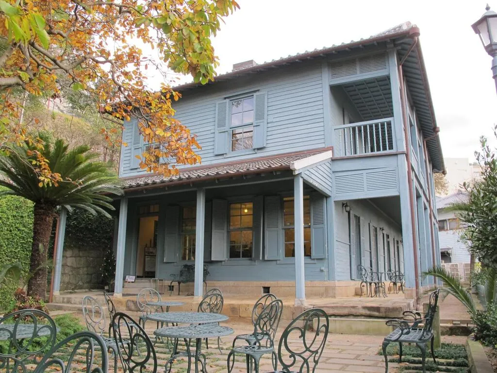 東山手甲十三番館 居留地カフェ