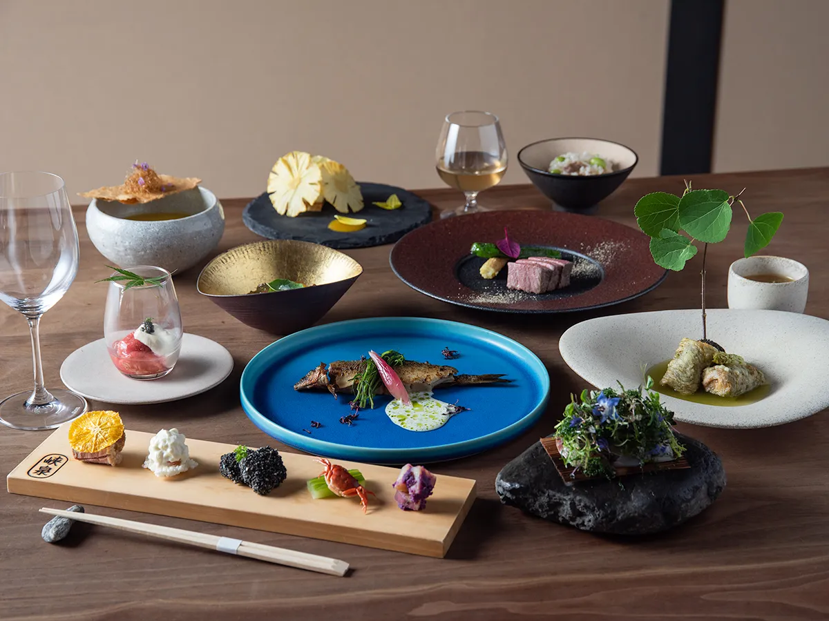 渓谷に佇む隠れ宿 峡泉