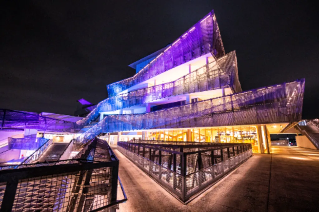 角川武蔵野ミュージアム