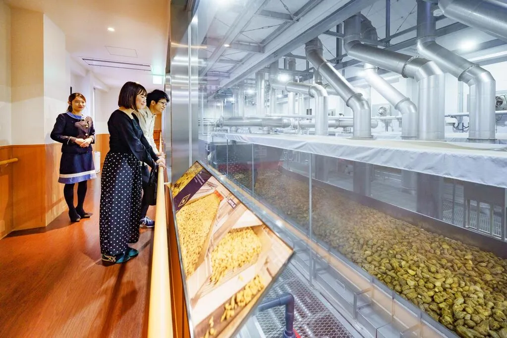 	
霧島酒造 霧島ファクトリーガーデン