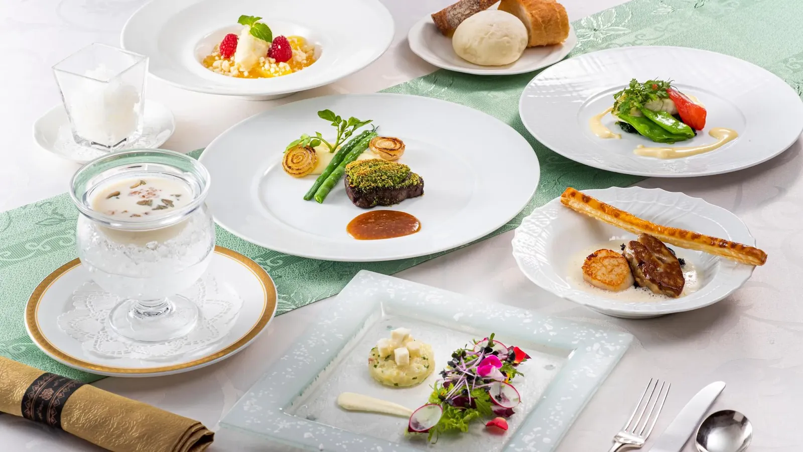 フルーツパーク富士屋ホテル