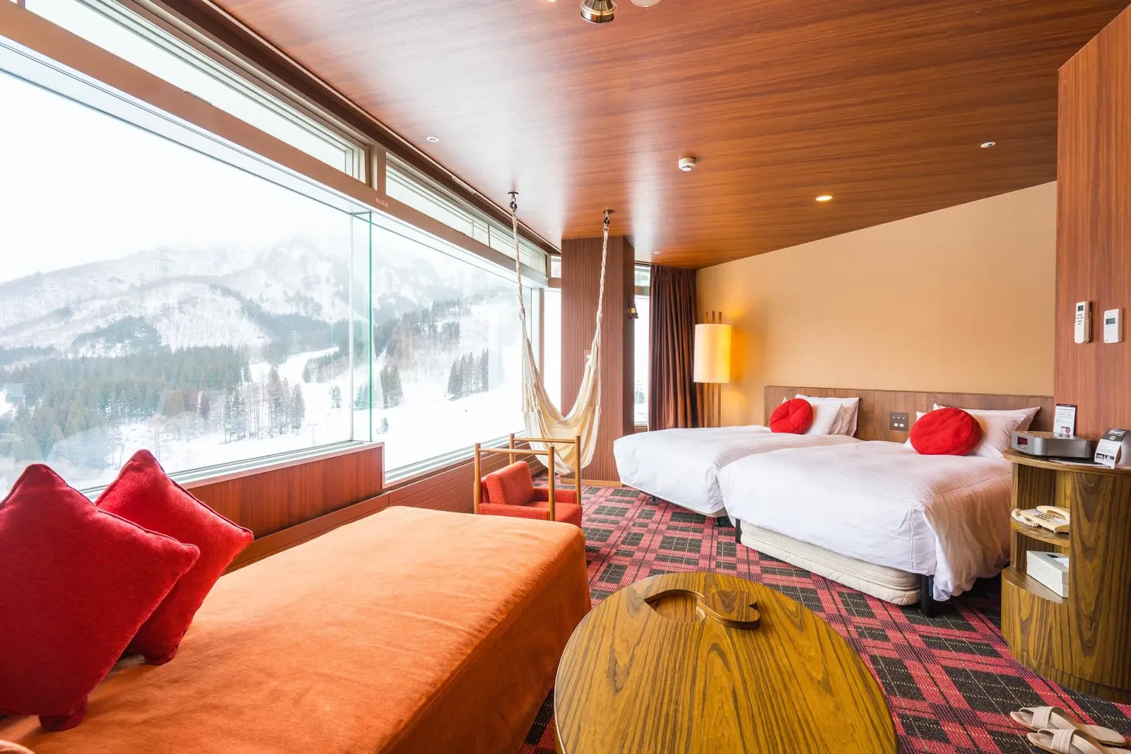 苗場プリンスホテル