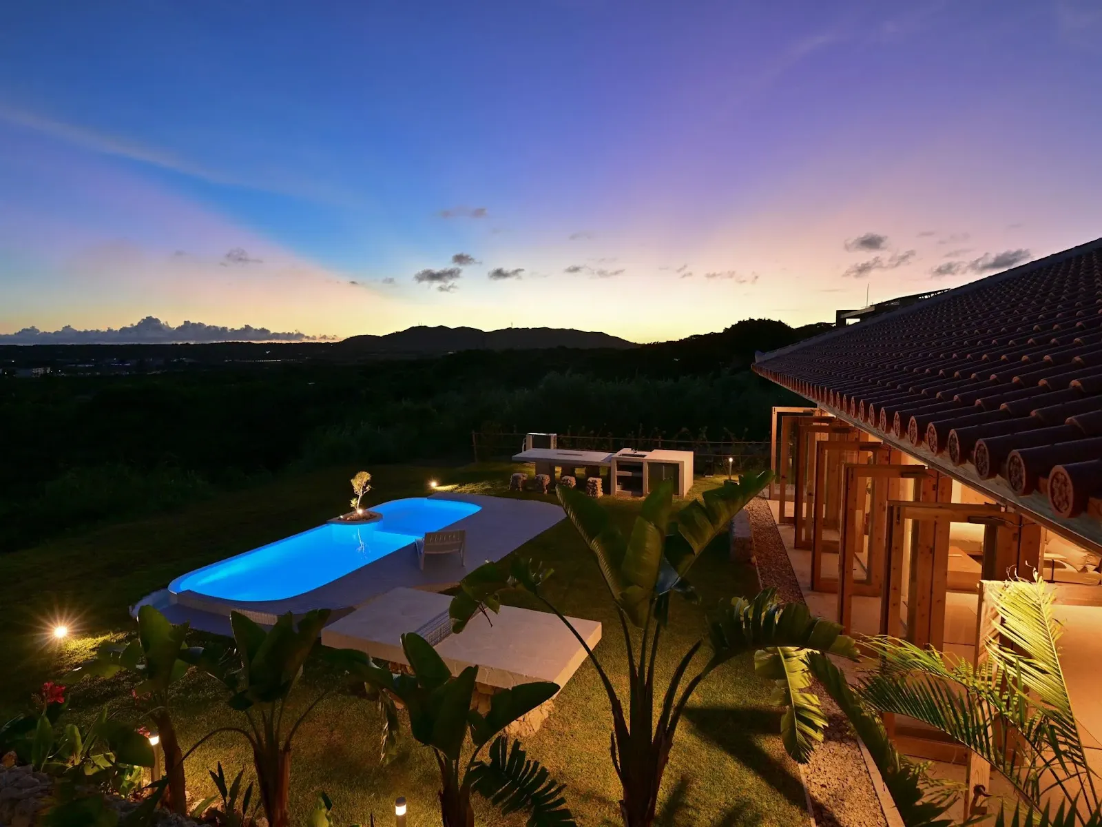 石垣ヒルズ（R）