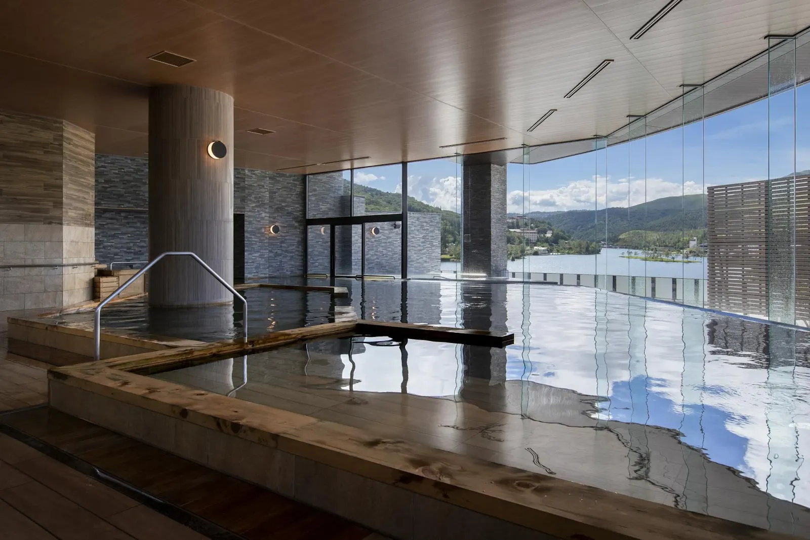 白樺リゾート 池の平ホテル