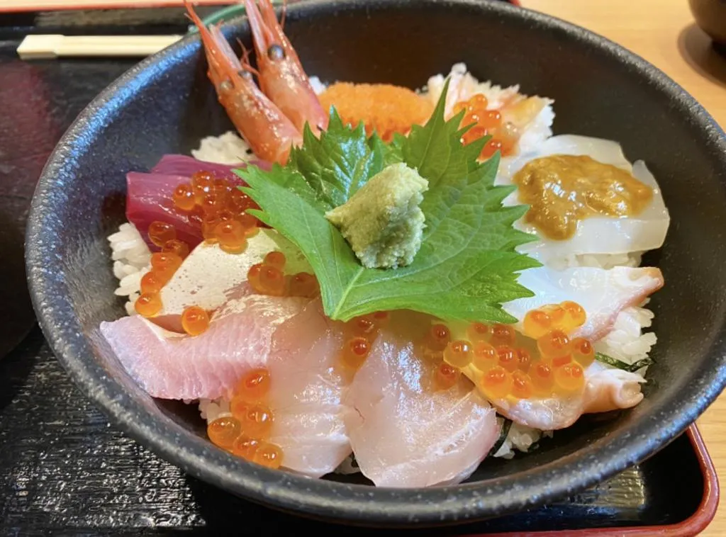 おけしょう鮮魚の海中苑 本店