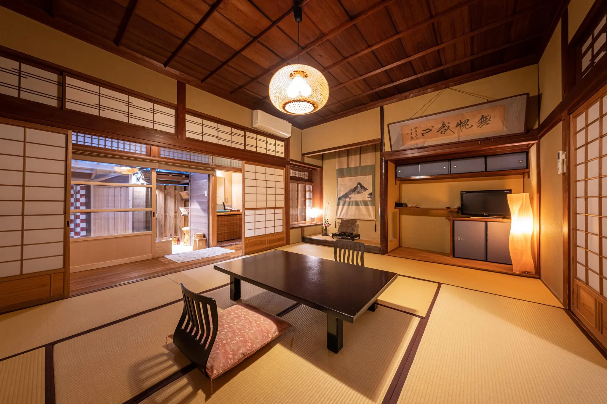 登録有形文化財の宿 名泉鍵湯 奥津荘