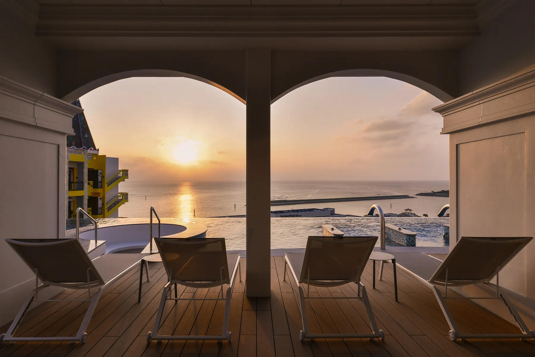 レクー沖縄北谷スパ＆リゾート