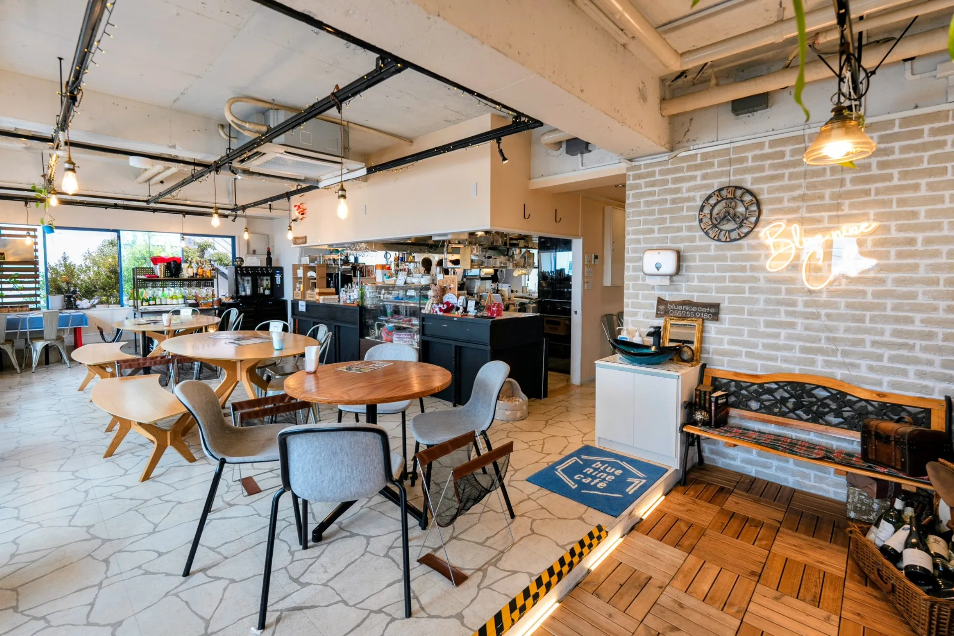 BLUE NINE CAFE