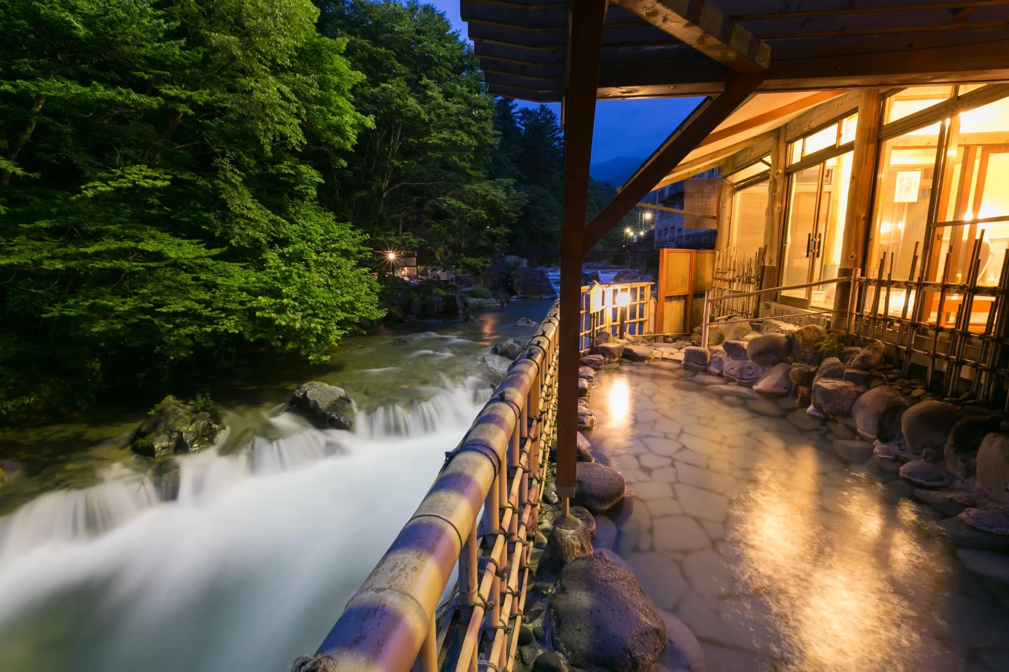 夏だから行きたい、北関東の温泉宿
